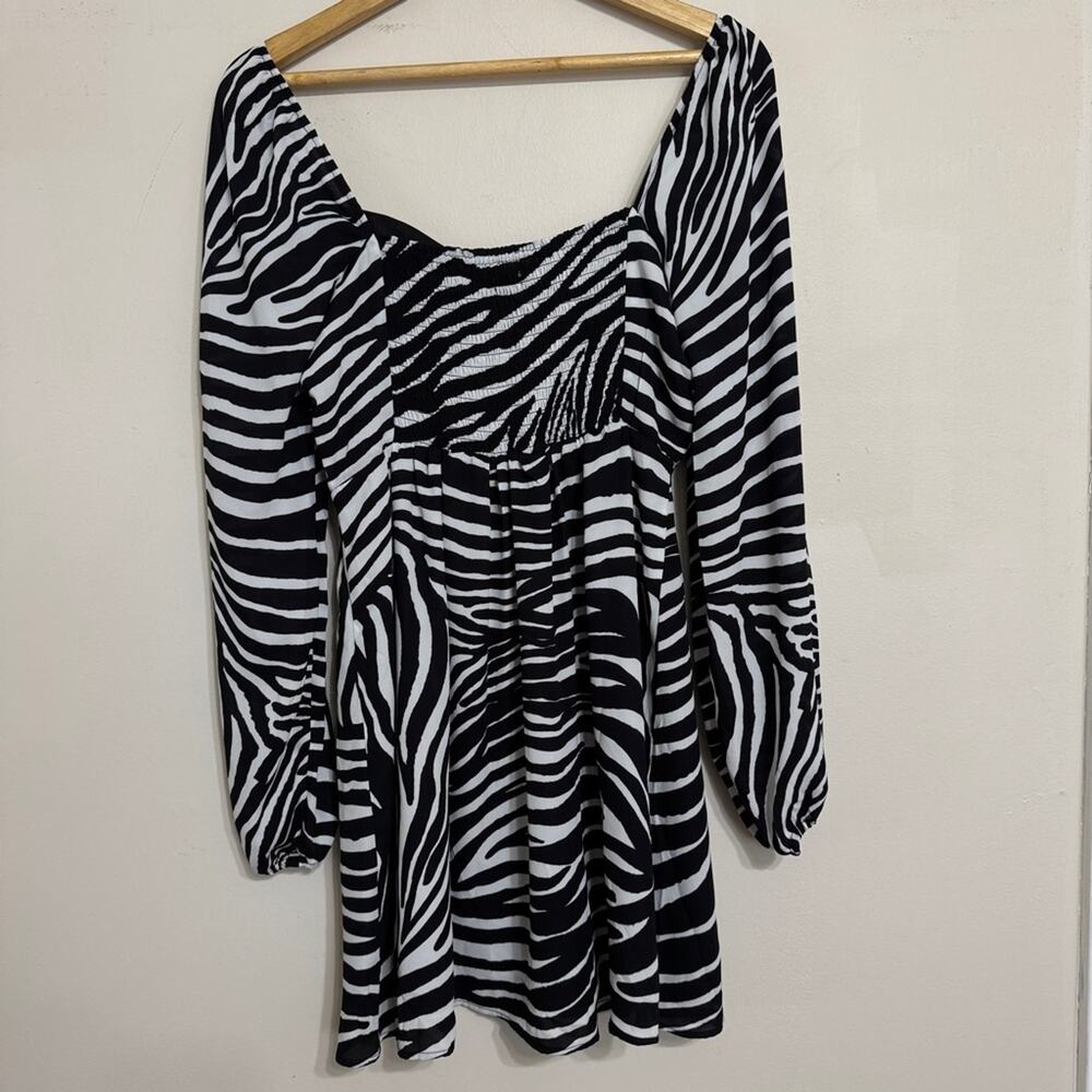 Steve Madden Zebra Print Mini Dress NWT Size 4 - Picture 3 of 5